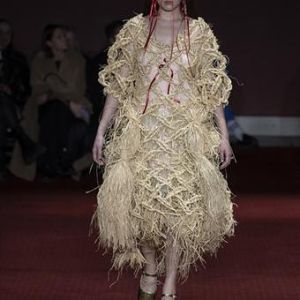 23AW倫敦女裝週-Simone Rocha